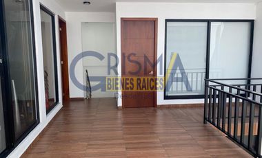 AMPLIA CASA EN VENTA EN ZONA CENTRO