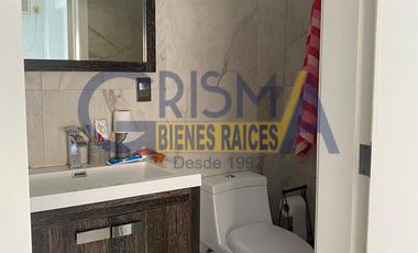 AMPLIA CASA EN VENTA EN ZONA CENTRO