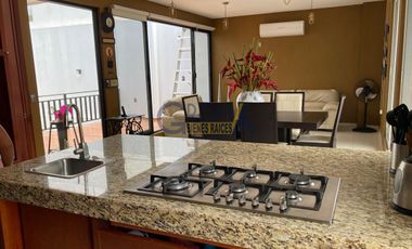 AMPLIA CASA EN VENTA EN ZONA CENTRO
