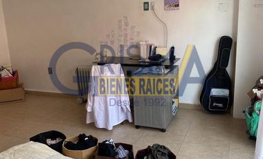 AMPLIA CASA EN VENTA EN ZONA CENTRO