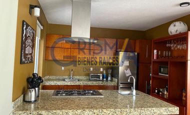 AMPLIA CASA EN VENTA EN ZONA CENTRO