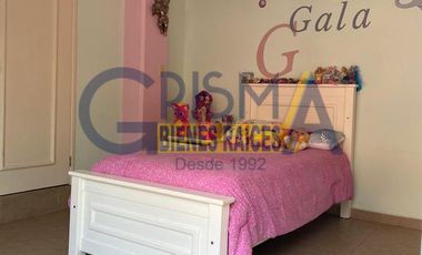 AMPLIA CASA EN VENTA EN ZONA CENTRO
