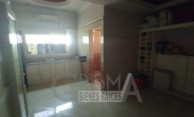 AMPLIA CASA CON EXCELENTE UBICACIÓN EN ZONA RESIDENCIAL DE POZA RICA.