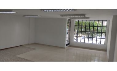 MAGNIFICO LOCAL DUPLEX CON VITRINA CARRERA 15 SAN BOSCO