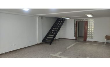 MAGNIFICO LOCAL DUPLEX CON VITRINA CARRERA 15 SAN BOSCO