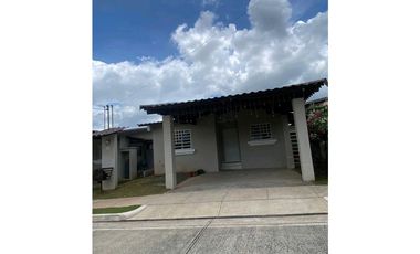 ALQUILO CASA EN ARRAIJAN JUAN DEMOTENES ECOGARDENS 3R