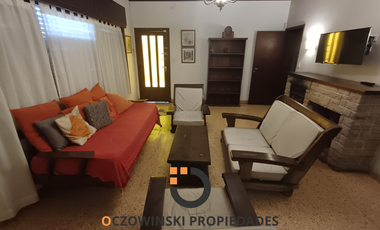 VENTA CASA 4 AMB ZONA CENTRO VILLA GESELL