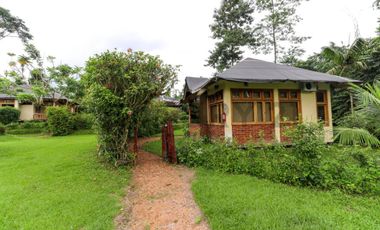 En Venta terreno de 26 hectáreas con hostería en Puerto Quito