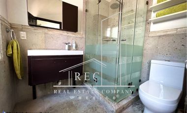 ¡Espectacular casa en venta frente al Lago! - Recibe rentas de +$80,000 mensuale