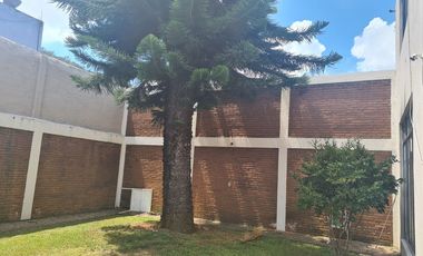 Casa para oficinas en Col. Bosque Camelinas