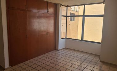 Casa para oficinas en Col. Bosque Camelinas