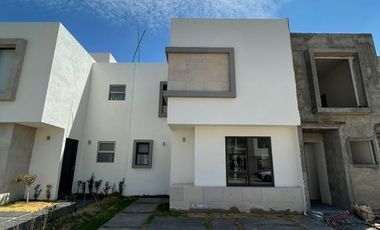 Casas en preventa por el vergel (mod. álamo)
