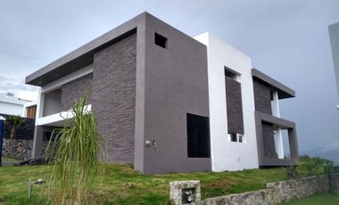 Casa en venta en el campo de Golf Tres Marías