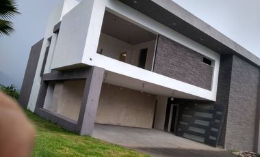 Casa en venta en el campo de Golf Tres Marías