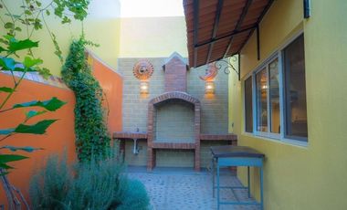 Hermosa casa en venta al lado del lago de Chapala