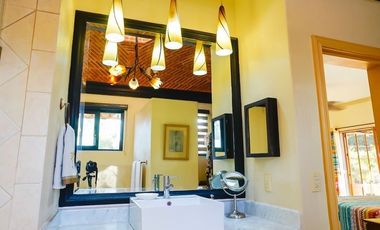 Hermosa casa en venta al lado del lago de Chapala