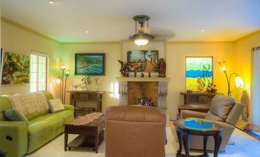 Hermosa casa en venta al lado del lago de Chapala