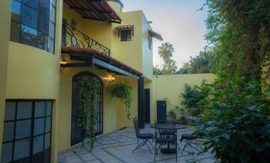 Hermosa casa en venta al lado del lago de Chapala