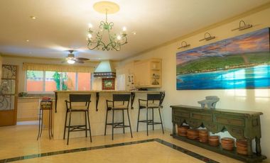 Hermosa casa en venta al lado del lago de Chapala