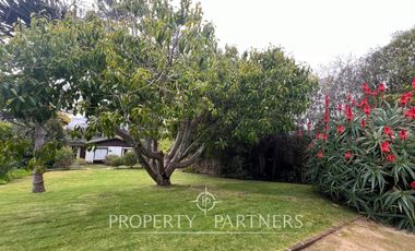 Casa con cabaña en Santo Domingo tradicional