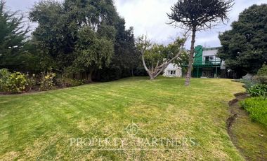 Casa con cabaña en Santo Domingo tradicional