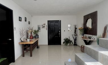 Casa en venta Sayavedra, 4 recámaras, remodelada