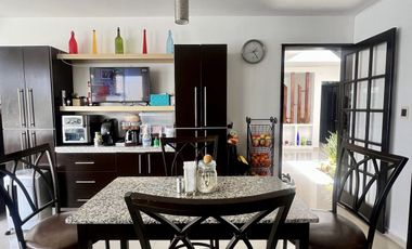 Casa en venta Sayavedra, 4 recámaras, remodelada