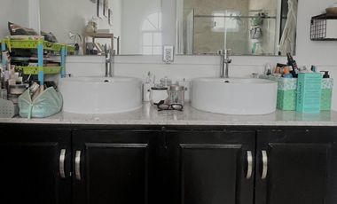 Casa en venta Sayavedra, 4 recámaras, remodelada