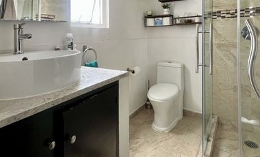 Casa en venta Sayavedra, 4 recámaras, remodelada