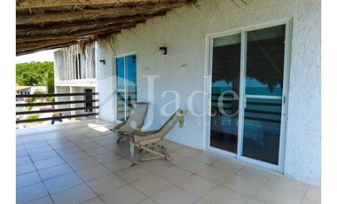 Casa Frente al Mar en Sombrerón: Vistas al Océano y Alberca Privada