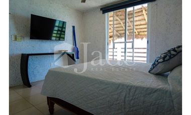 Casa Frente al Mar en Sombrerón: Vistas al Océano y Alberca Privada