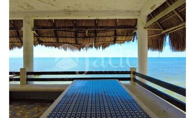 Casa Frente al Mar en Sombrerón: Vistas al Océano y Alberca Privada
