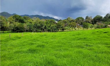 Venta Lote en Unidad Cerrada el Retiro sector la Maria