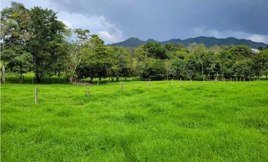 Venta Lote en Unidad Cerrada el Retiro sector la Maria