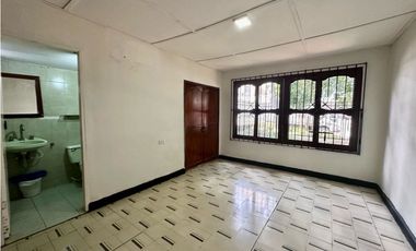 CASA EN VENTA DE USO COMERCIAL DE 254 metros en Bquilla