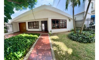 CASA EN VENTA DE USO COMERCIAL DE 254 metros en Bquilla