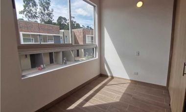 Casa para estrenar en unidad cerrada en el la ceja (LDC)