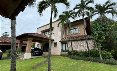 VENTA DE CASA EN ALTOS DEL GOLF  (17)