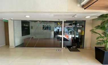 Local Comercial en Arriendo en Av. Las Condes / Estoril