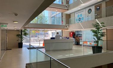 Local Comercial en Arriendo en Av. Las Condes / Estoril