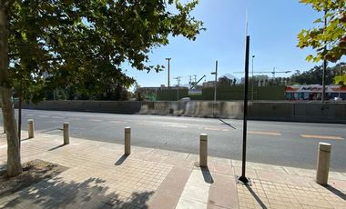 Local Comercial en Arriendo en Av. Las Condes / Estoril