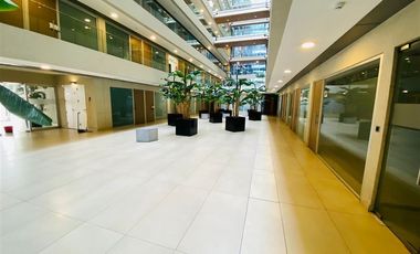 Oficina en Arriendo en Av. Las Condes / Estoril