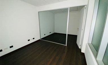 Oficina en Arriendo en Av. Las Condes / Estoril