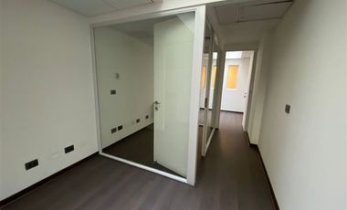 Oficina en Arriendo en Av. Las Condes / Estoril