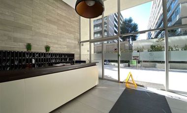 Oficina en Arriendo en Av. Las Condes / Estoril