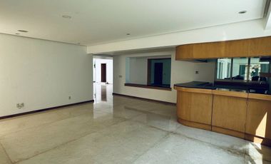 Moderna Casa en Fraccionamiento Puerta de Hierro Dentro de Coto