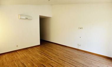Moderna Casa en Fraccionamiento Puerta de Hierro Dentro de Coto