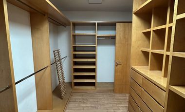 Moderna Casa en Fraccionamiento Puerta de Hierro Dentro de Coto