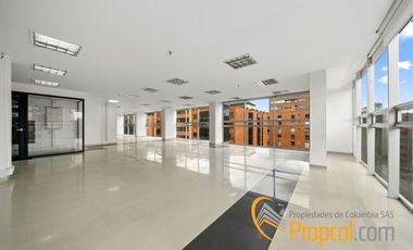 EDIFICIO DE OFCINAS EN ARRIENDO, CHICO