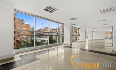 EDIFICIO DE OFCINAS EN ARRIENDO, CHICO
